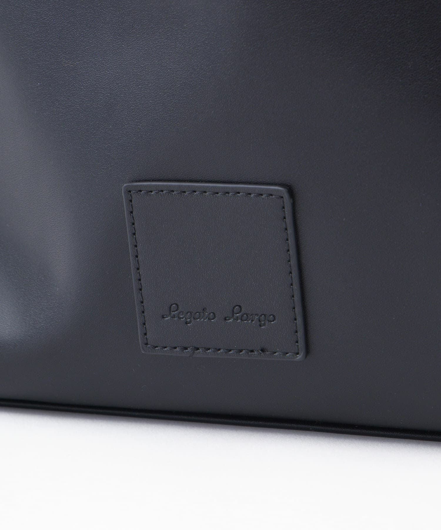 Legato Largo ショルダーバッグ A4収納 V-shaped LG-X0572 ブラック