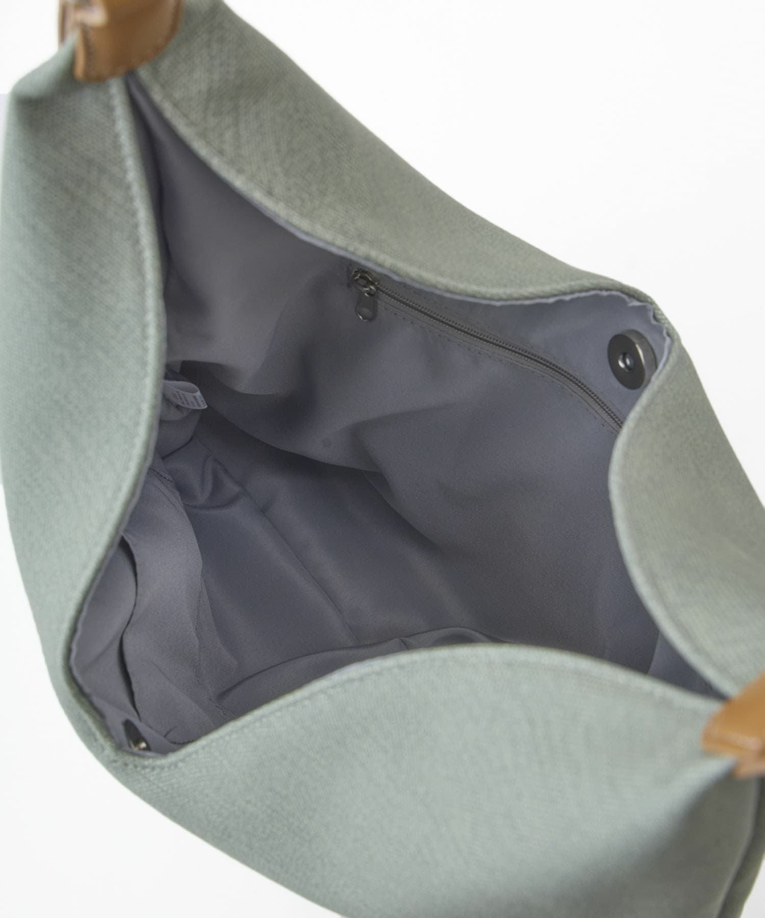 Legato Largo ショルダーバッグ A4収納 V-shaped LG-X0572 配色グリーン