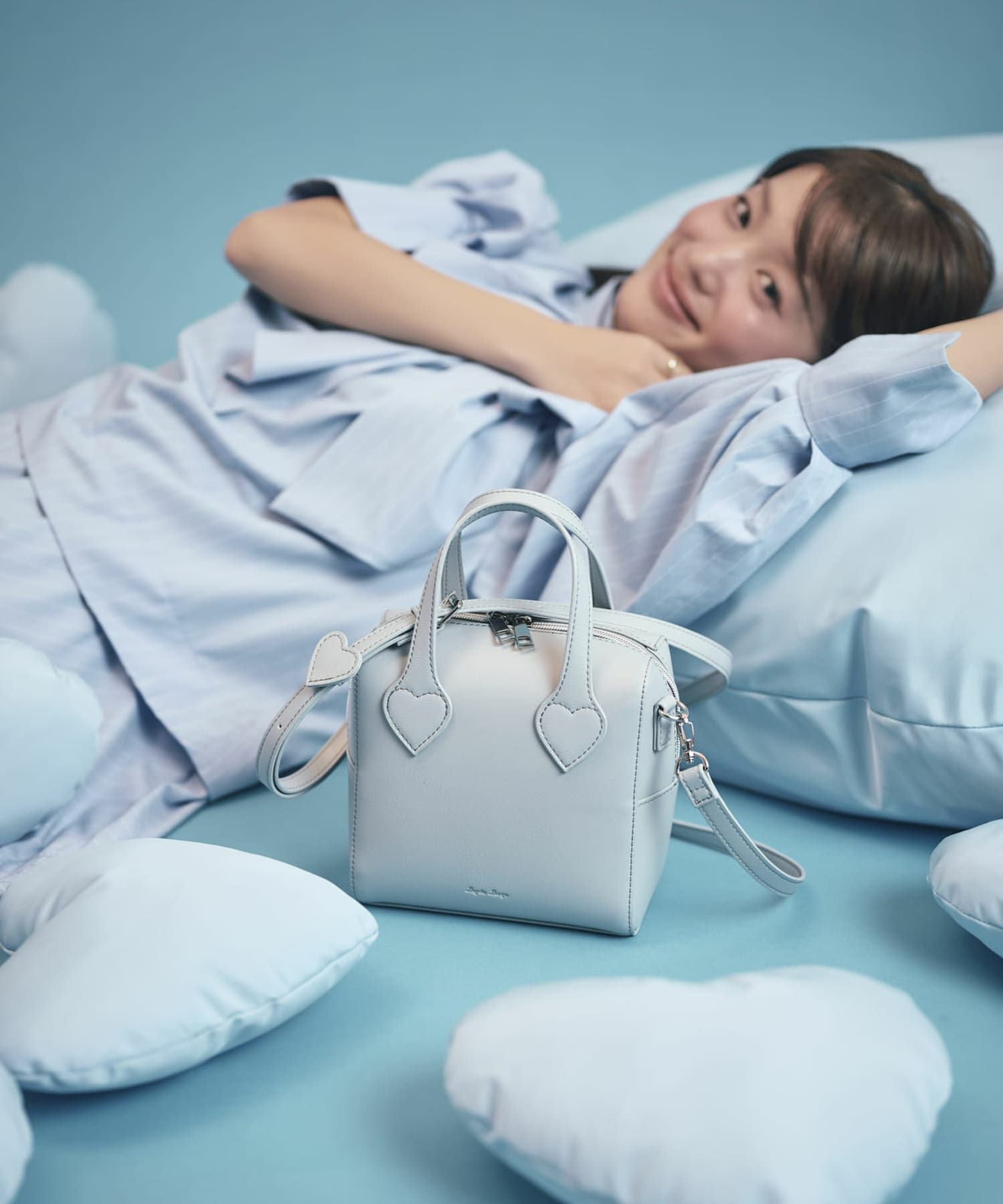 Legato Largo ショルダーバッグ ２WAY 軽量 ハートステッチ LH-W0133