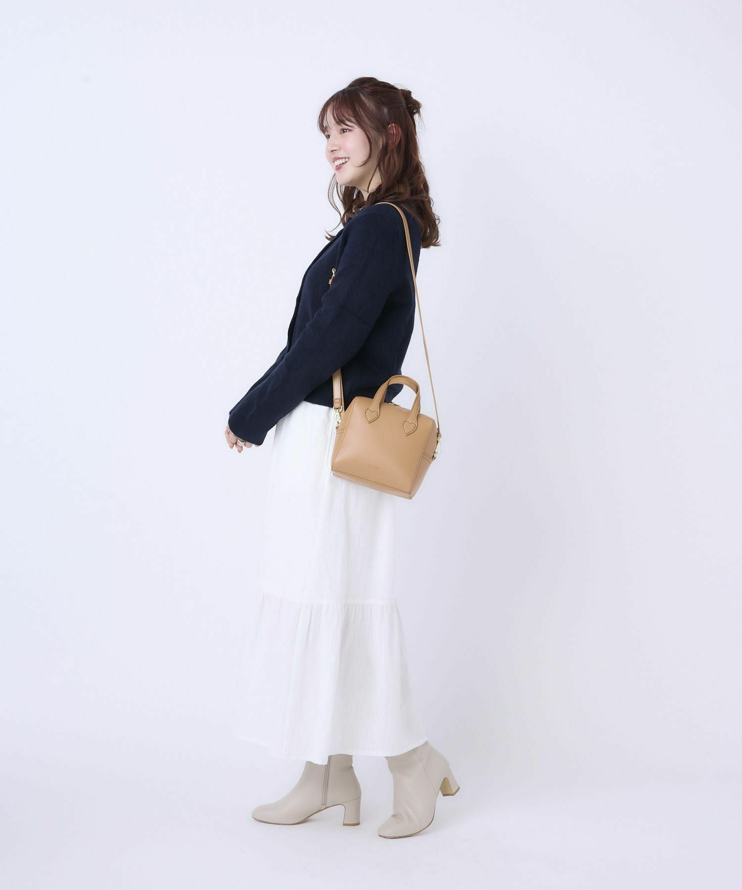 Legato Largo ショルダーバッグ ２WAY 軽量 ハートステッチ LH-W0133　キャメル