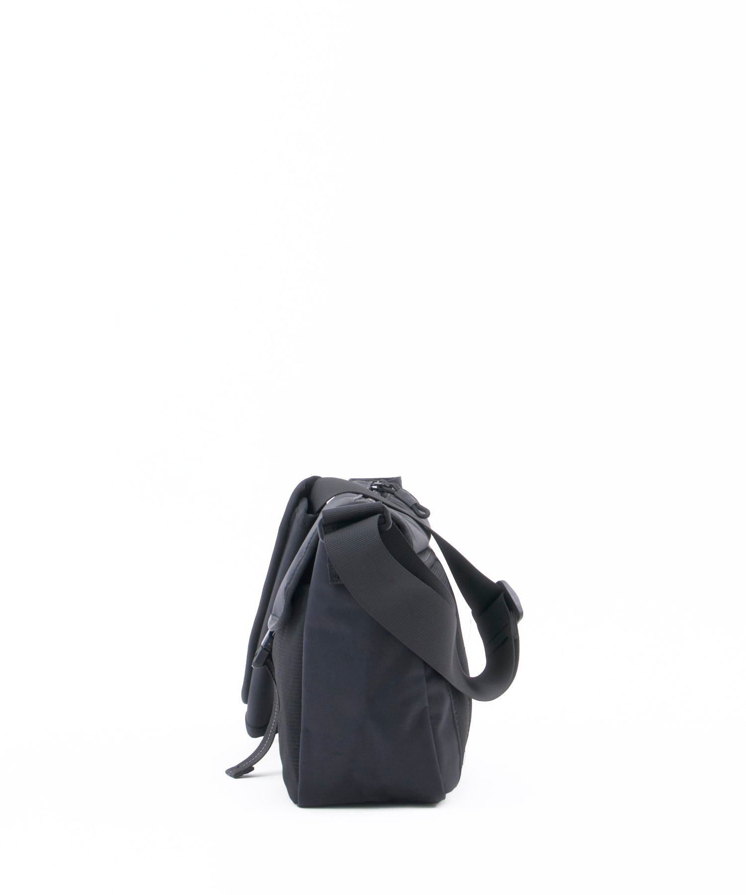 anello EXPAND PACKT エアフィットパネル ミニメッセンジャーバッグ　ショルダーバッグ　撥水機能　ATR0417　A5