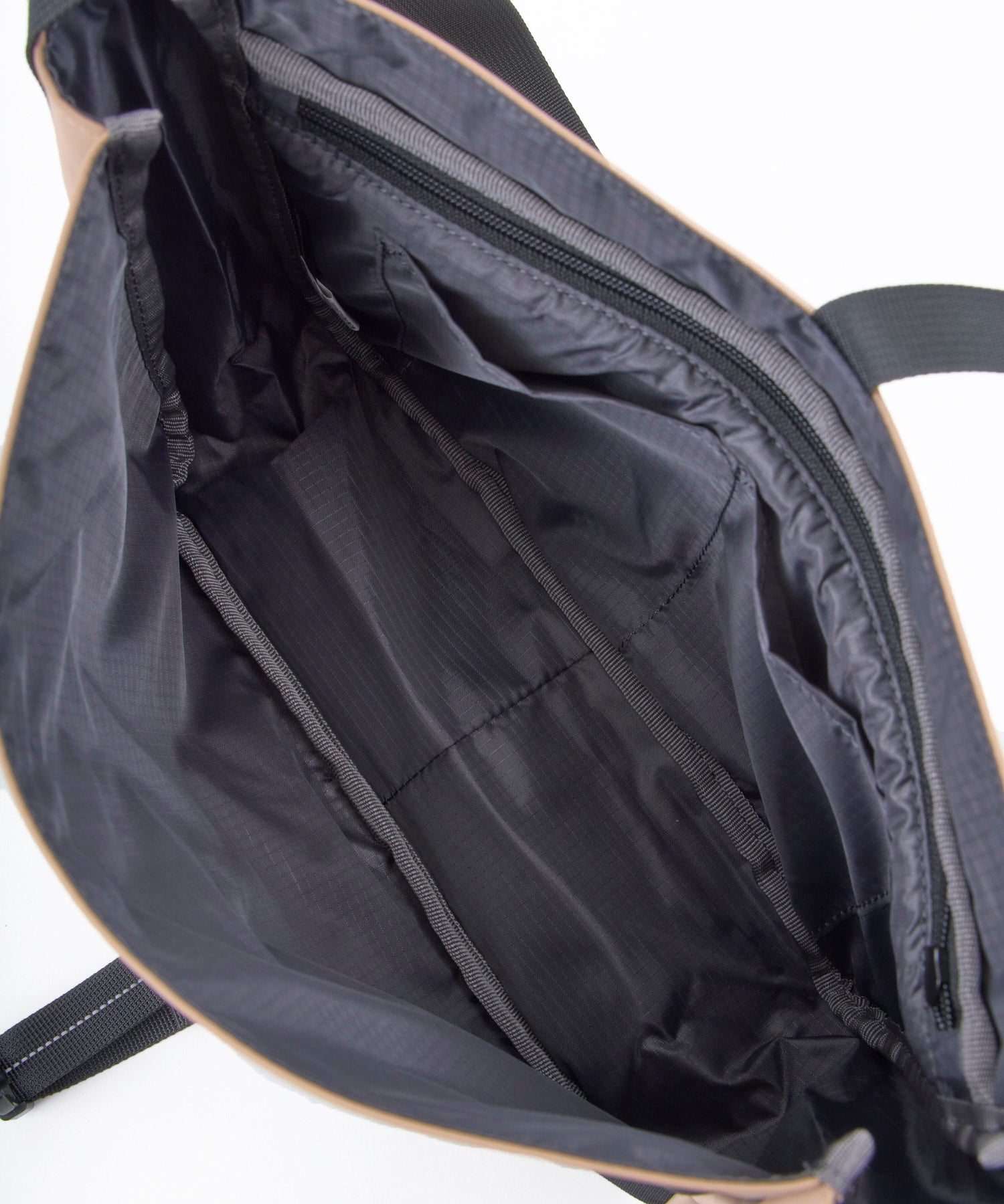 anello EXPAND PACKT エアフィットパネル ミニメッセンジャーバッグ　ショルダーバッグ　撥水機能　ATR0417　A5　ベージュ