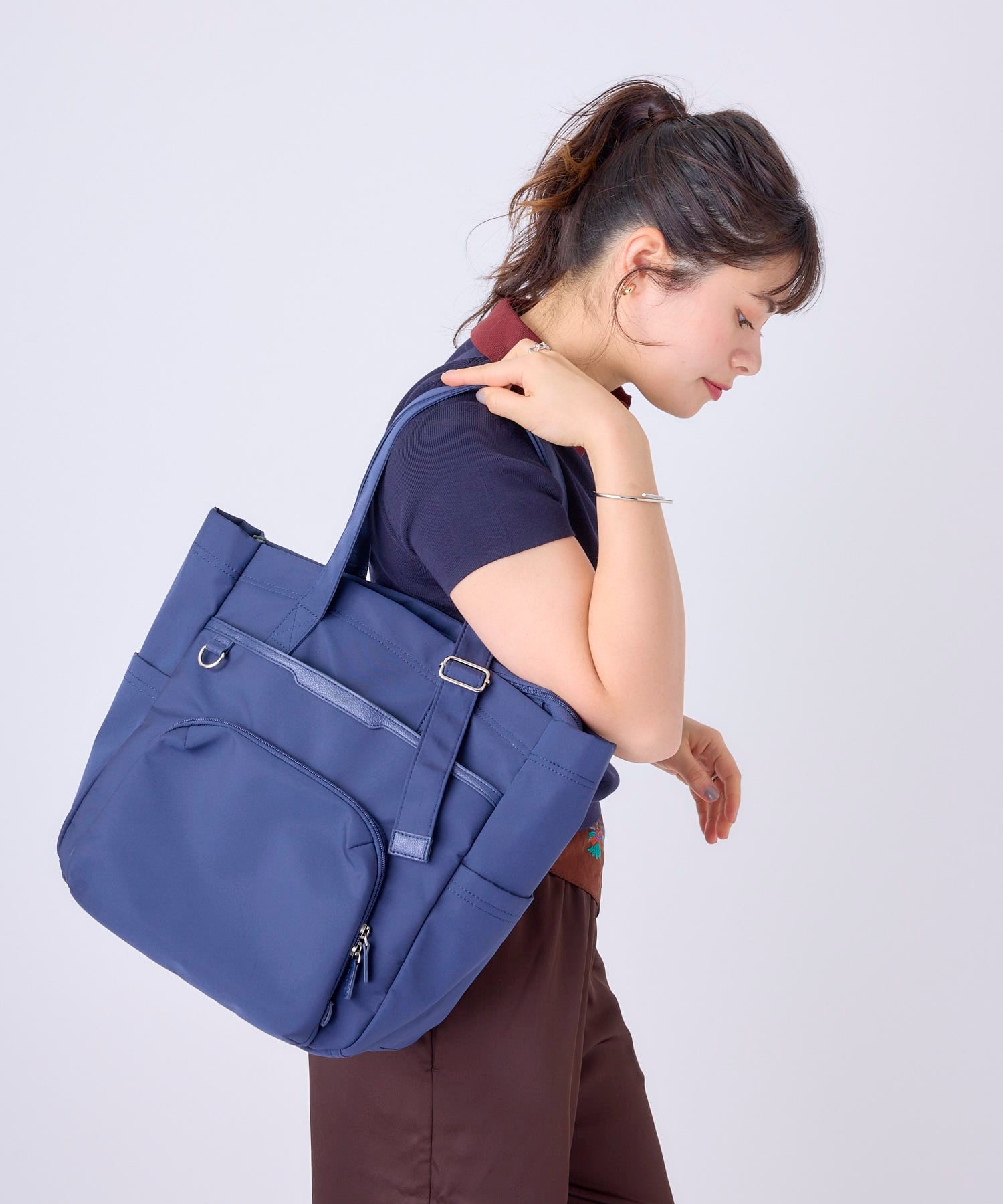 anello トートバッグ　Arua ATR0422　FIT A4 撥水加工 カジュアルバッグ　多収納　通勤バッグ　通学バッグ