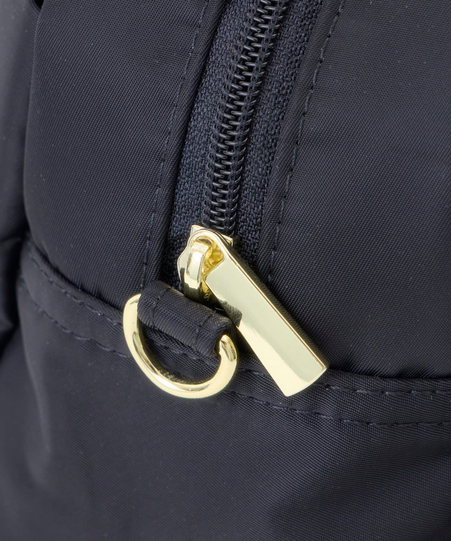 Legart Largo　ショルダーバッグ　ミドルボストンバッグ　肩楽　２wayショルダーバッグ　撥水加工　多収納　ショルダーパッド付き　LH-L0154