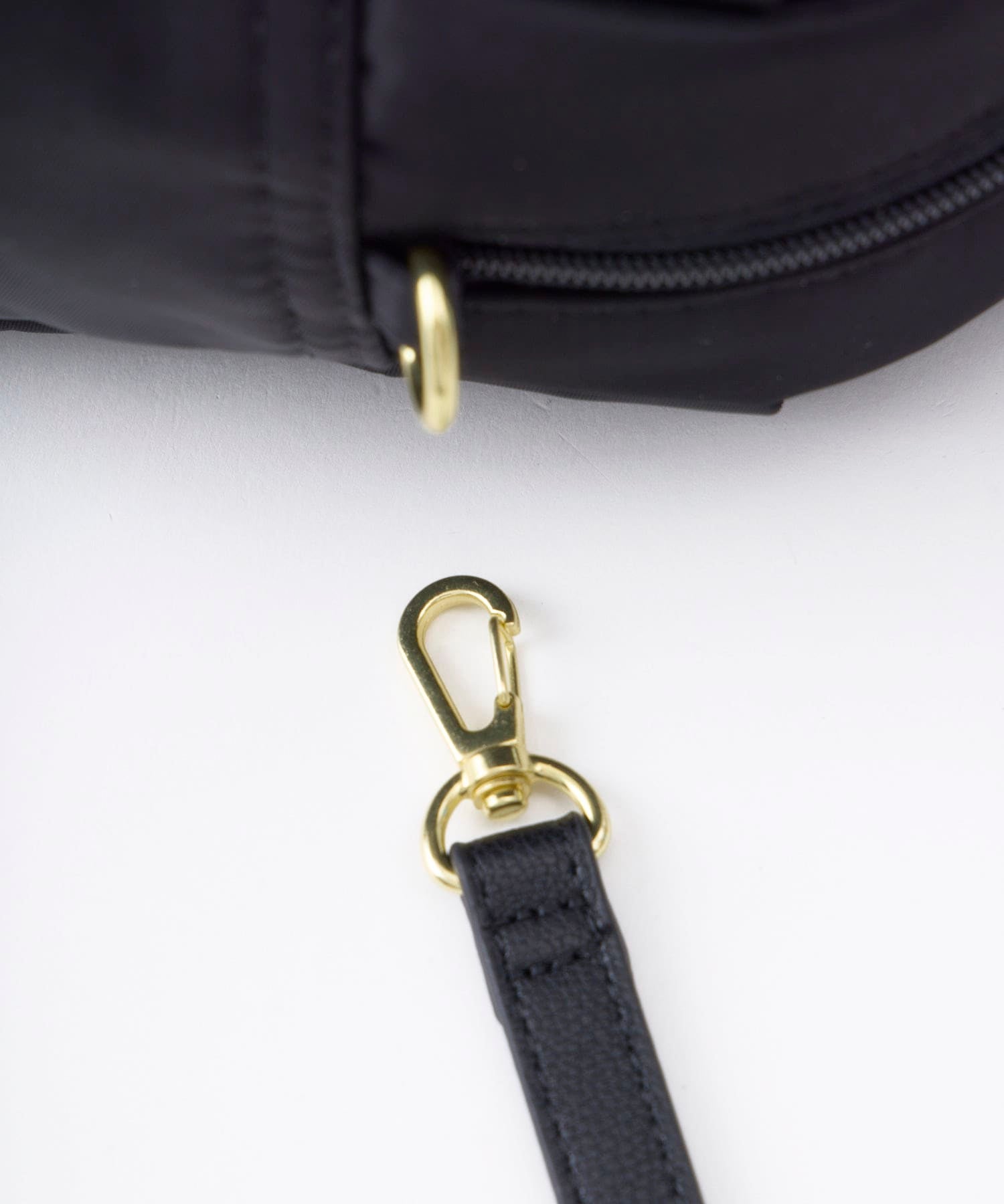 Legart Largo　ショルダーバッグ　ミドルボストンバッグ　肩楽　２wayショルダーバッグ　撥水加工　多収納　ショルダーパッド付き　LH-L0154