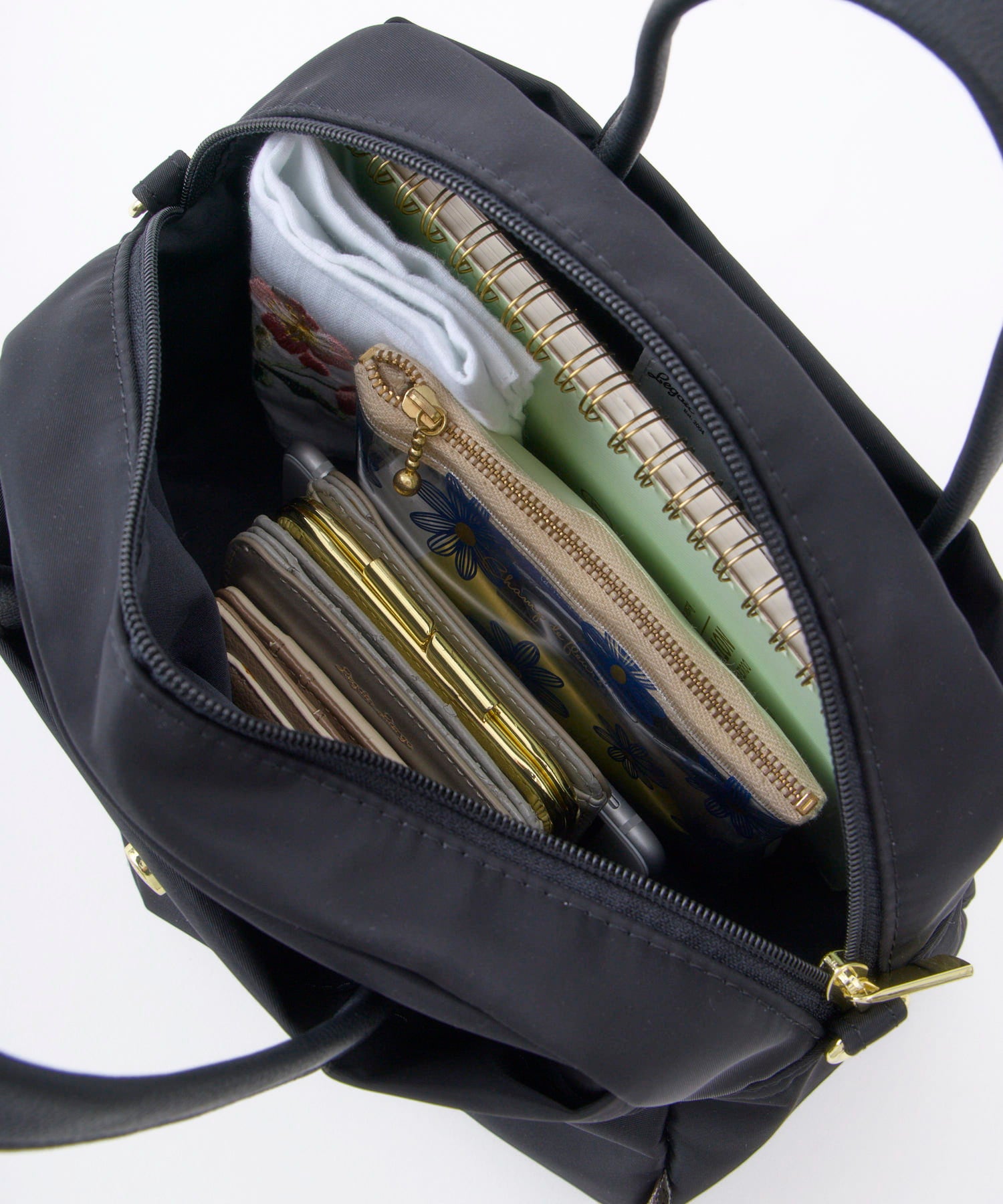 Legart Largo　ショルダーバッグ　ミドルボストンバッグ　肩楽　２wayショルダーバッグ　撥水加工　多収納　ショルダーパッド付き　LH-L0154