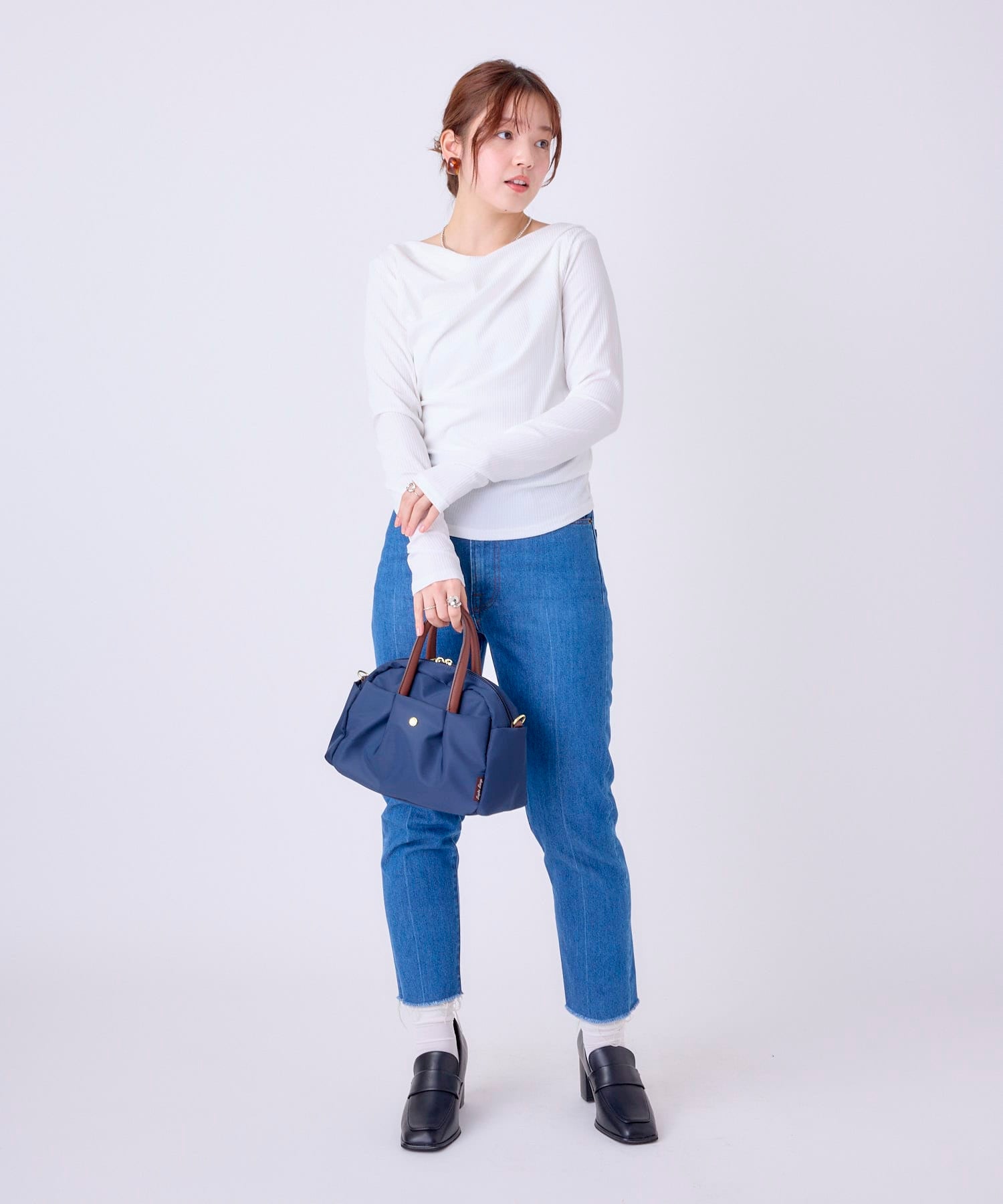 Legart Largo　ショルダーバッグ　ミドルボストンバッグ　肩楽　２wayショルダーバッグ　撥水加工　多収納　ショルダーパッド付き　LH-L0154