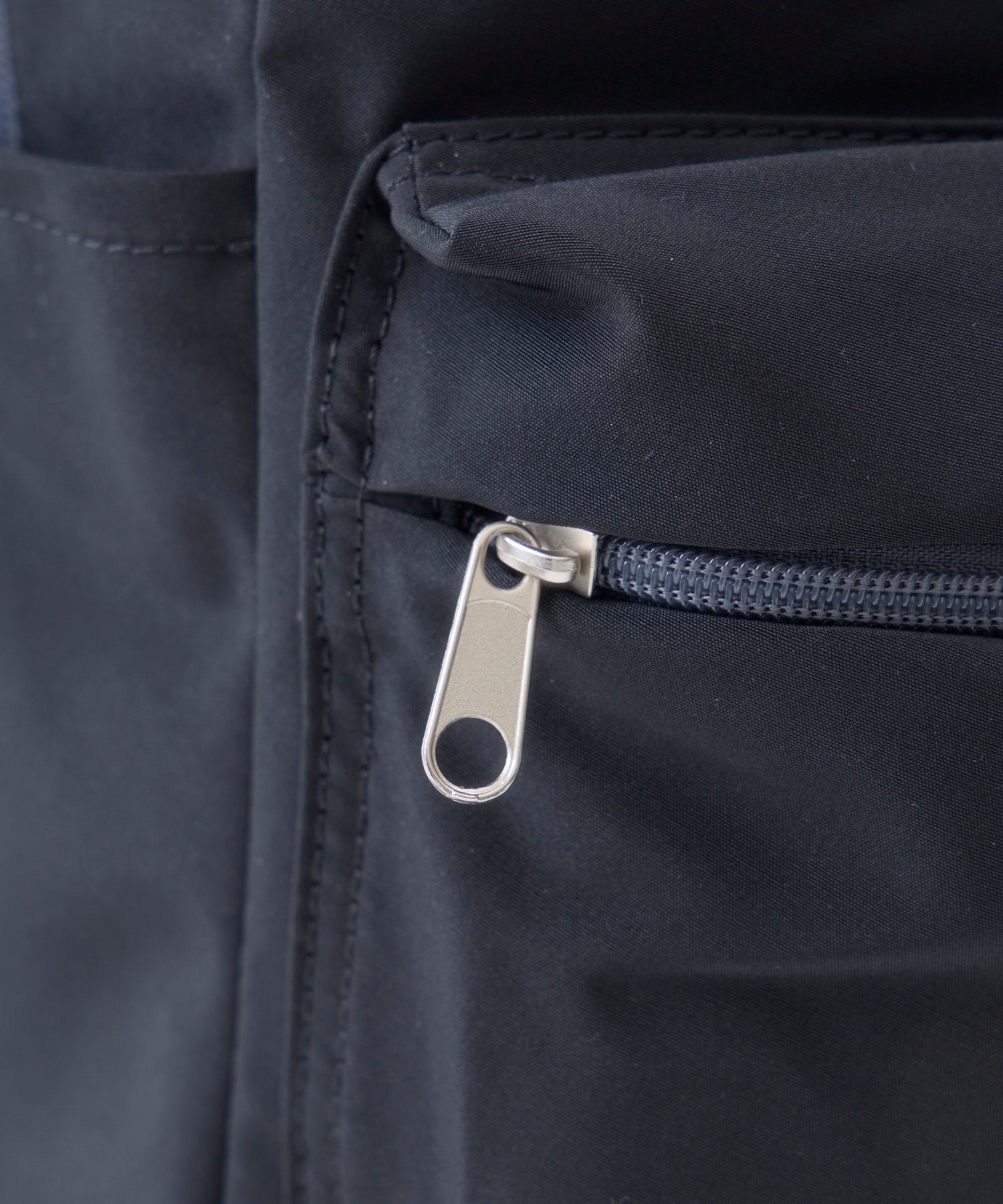 anello GRANDE CANDY　ハンドル付きリュック　GGM1121　A4 撥水加工　軽量　Ｄカン付き　17L サイドポケット付き