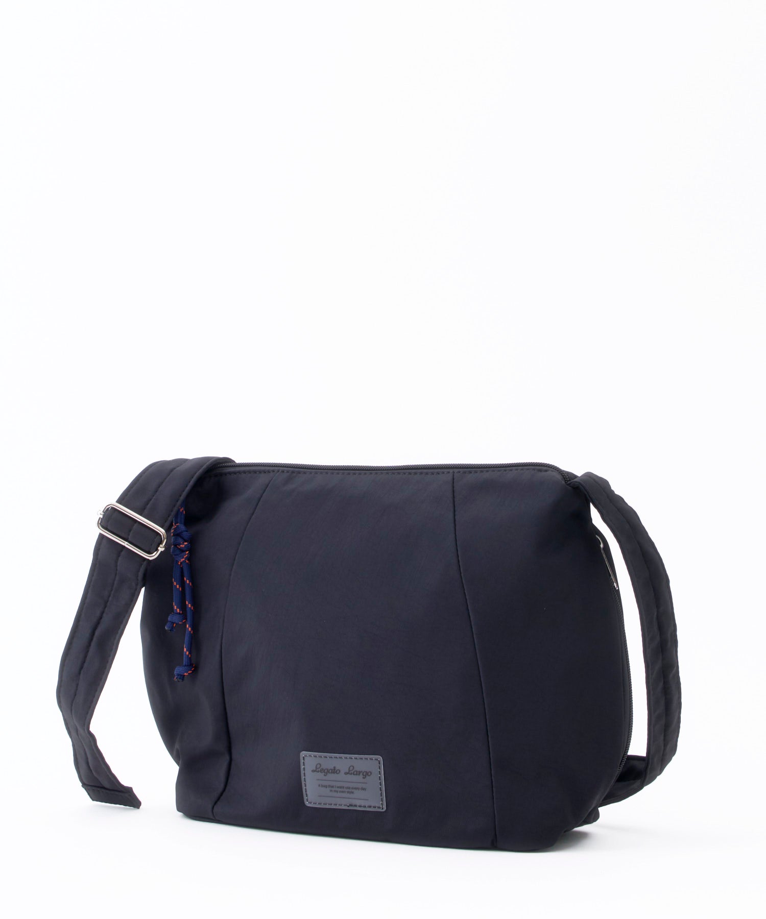 Legart Largo ショルダーバッグ PULL CHARM LG-W0211 A5 撥水加工 ペットボトル収納 お出かけバッグ　チャーム