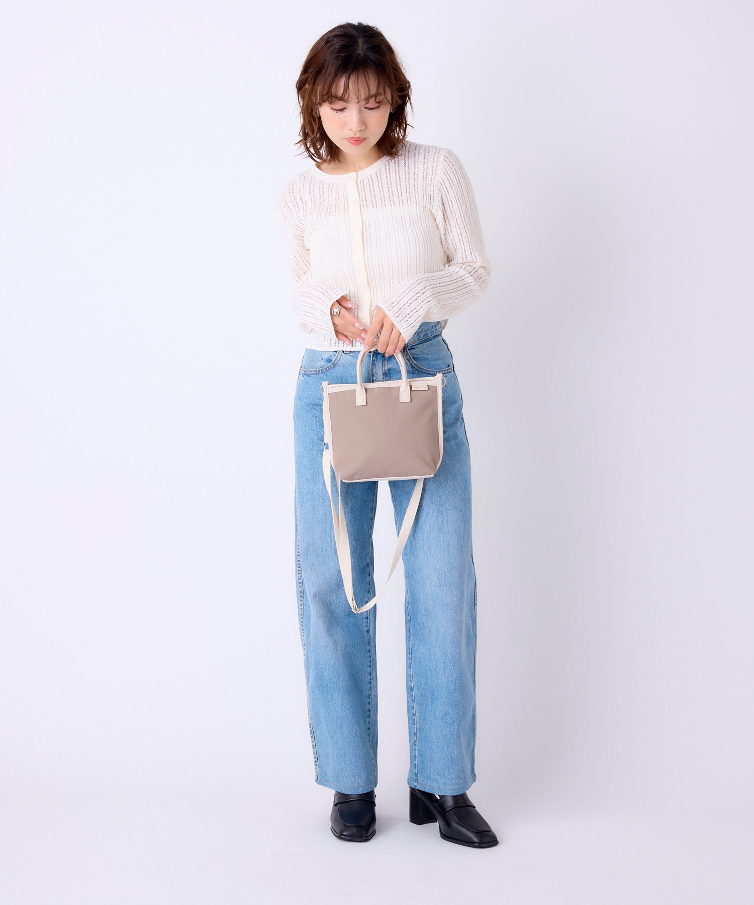 Legart Largo ミニショルダーバッグ Sunny Frame LH-D1611 パイピングデザイン 撥水 メッシュポケット カジュアル　コンパクト