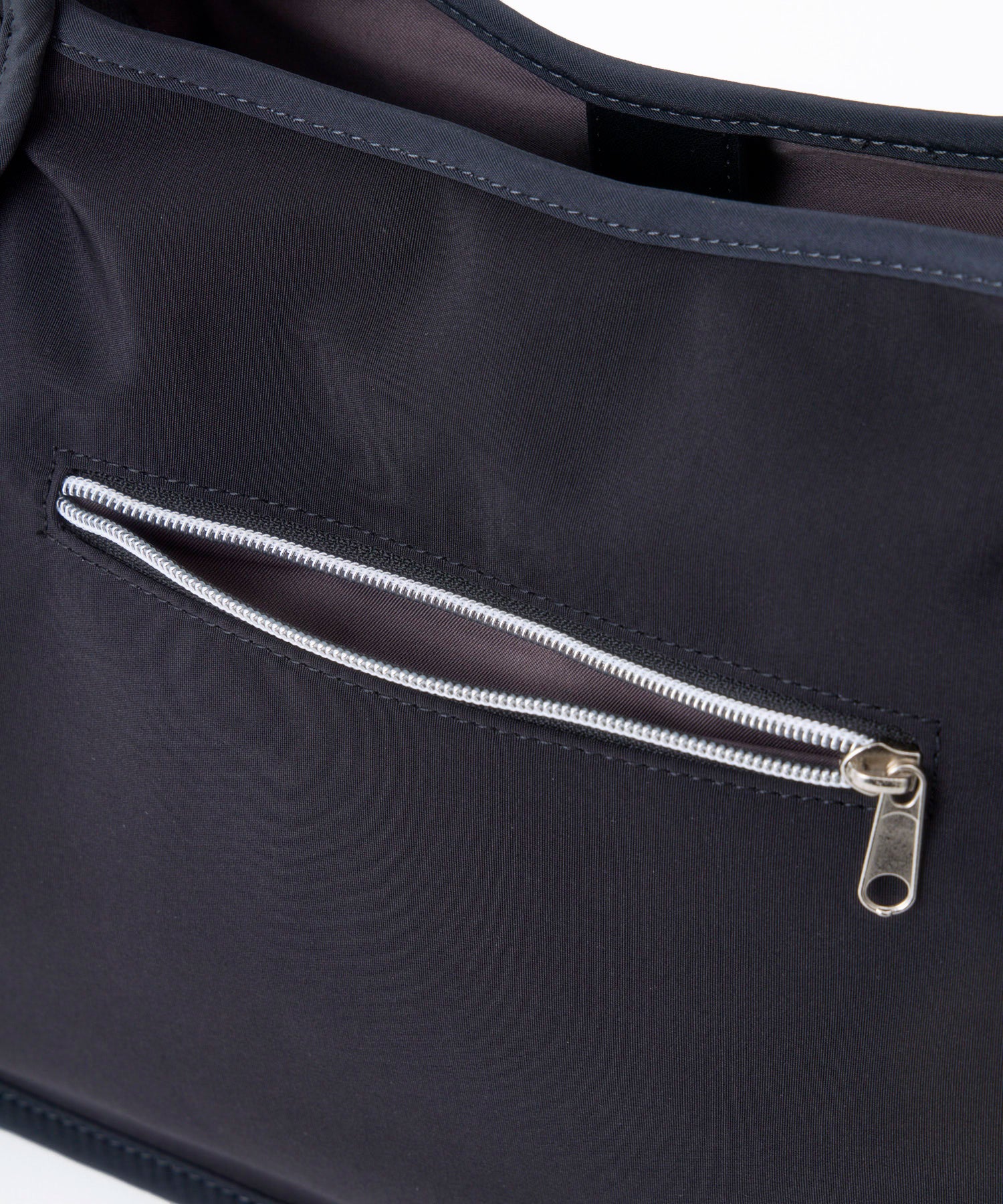 Legart Largo トートバッグ　Sunny Frame　A4 撥水 LH-D1616 仕切り仕様 マザーズバッグ 通勤バッグ　通学バッグ　パイピングデザイン