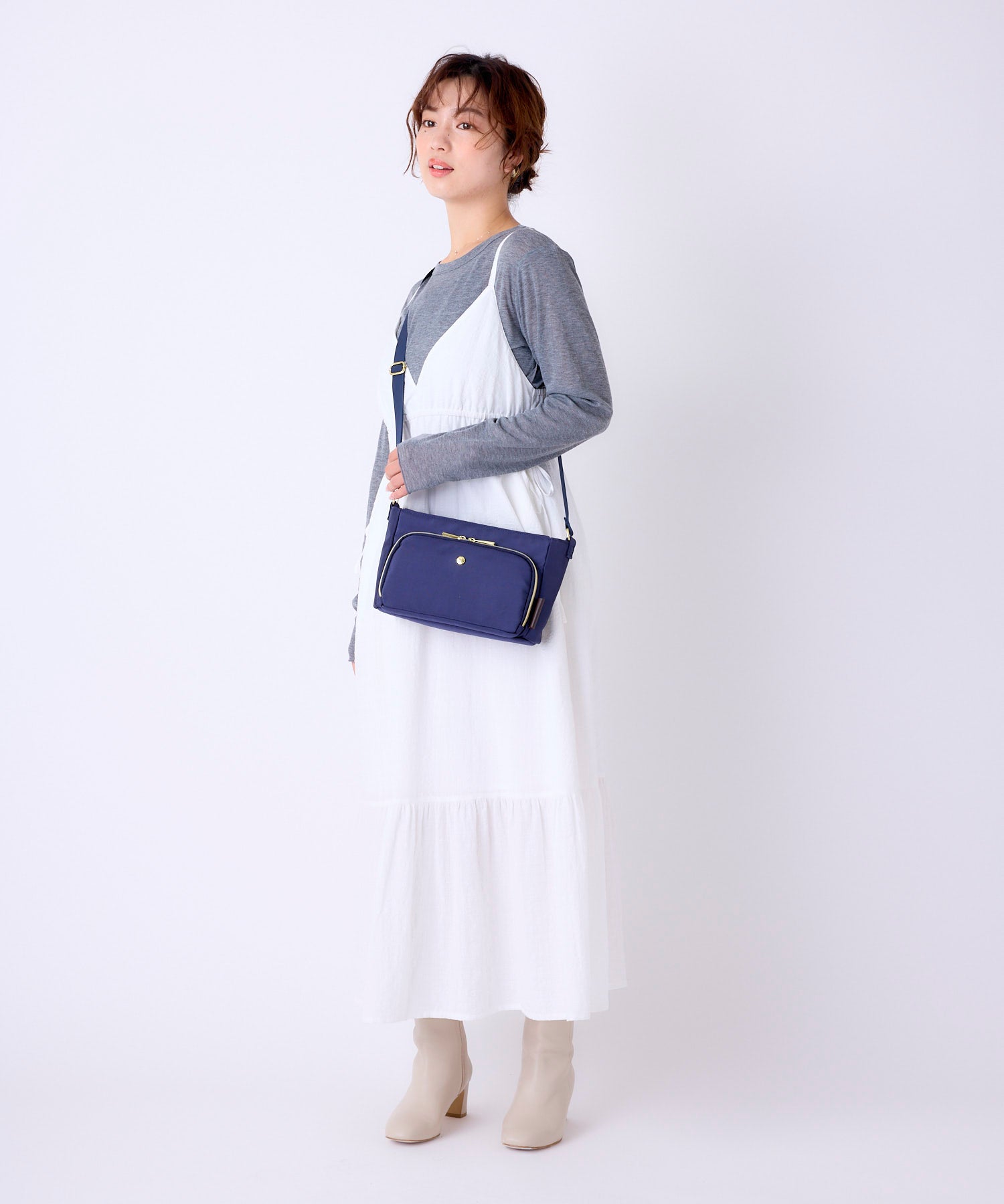 LT-F3414　ネイビー　簡単　ショルダーバッグ