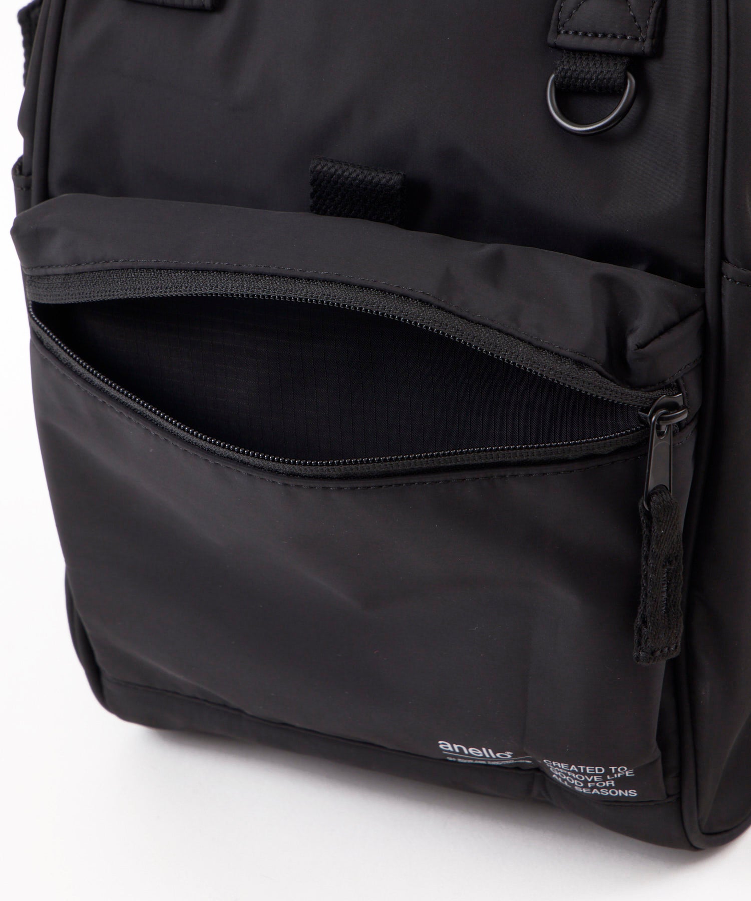 anello アネロ NATIVE CROSSBOTTLE 口金リュック A4 撥水 キャリーオンテープ PC収納可能 10L ATB5194 デリバー