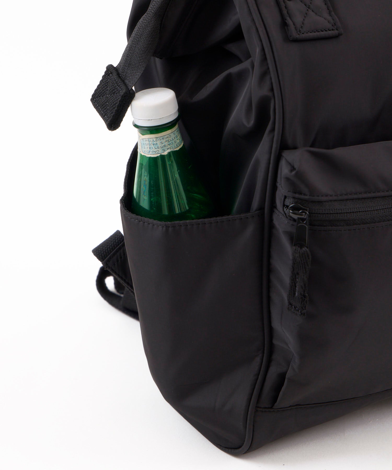 anello アネロ NATIVE CROSSBOTTLE 口金リュック デリバー A4 PC収納可能 キャリーオンテープ 18L 撥水