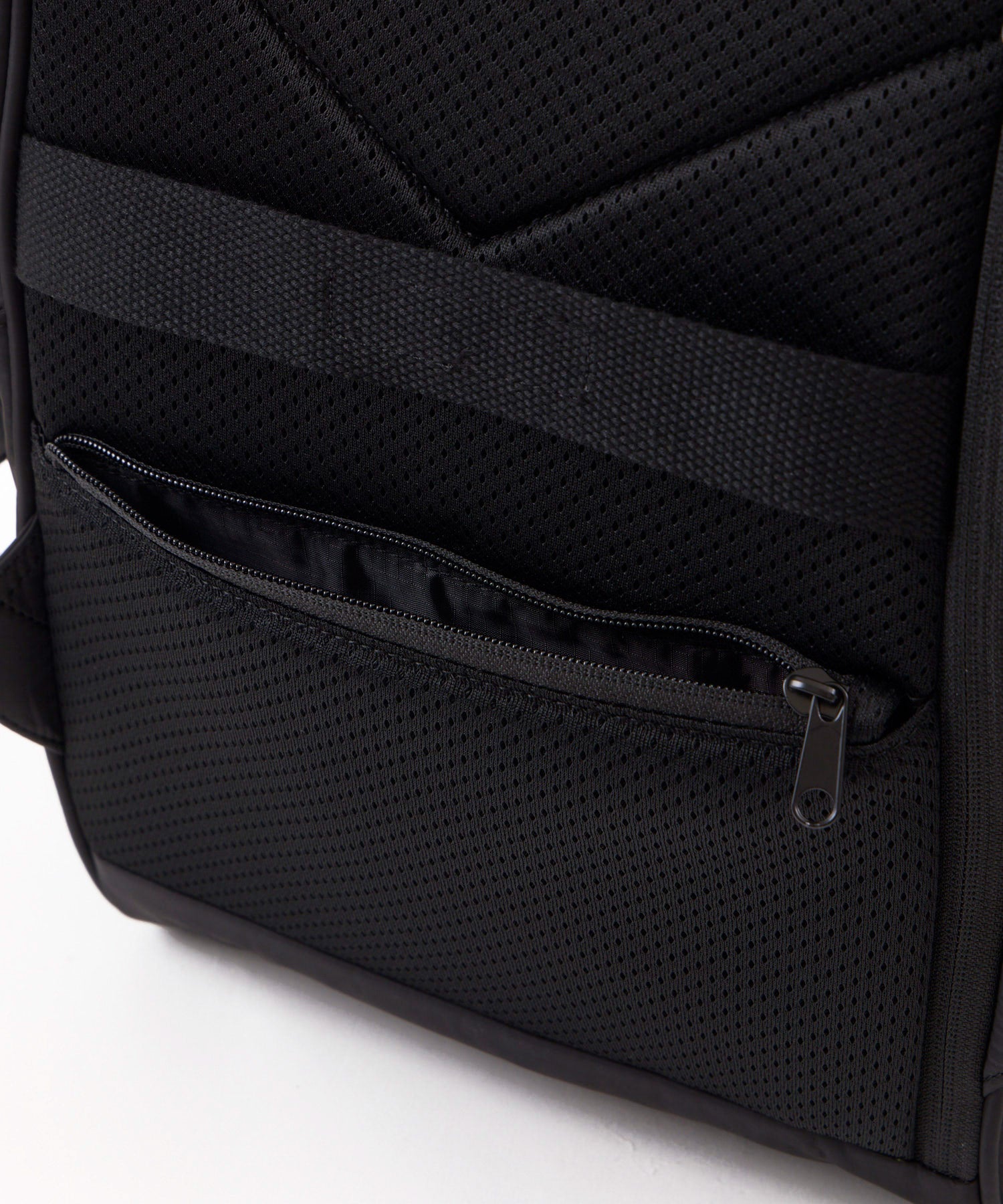 anello アネロ NATIVE CROSSBOTTLE 口金リュック デリバー A4 PC収納可能 キャリーオンテープ 18L 撥水