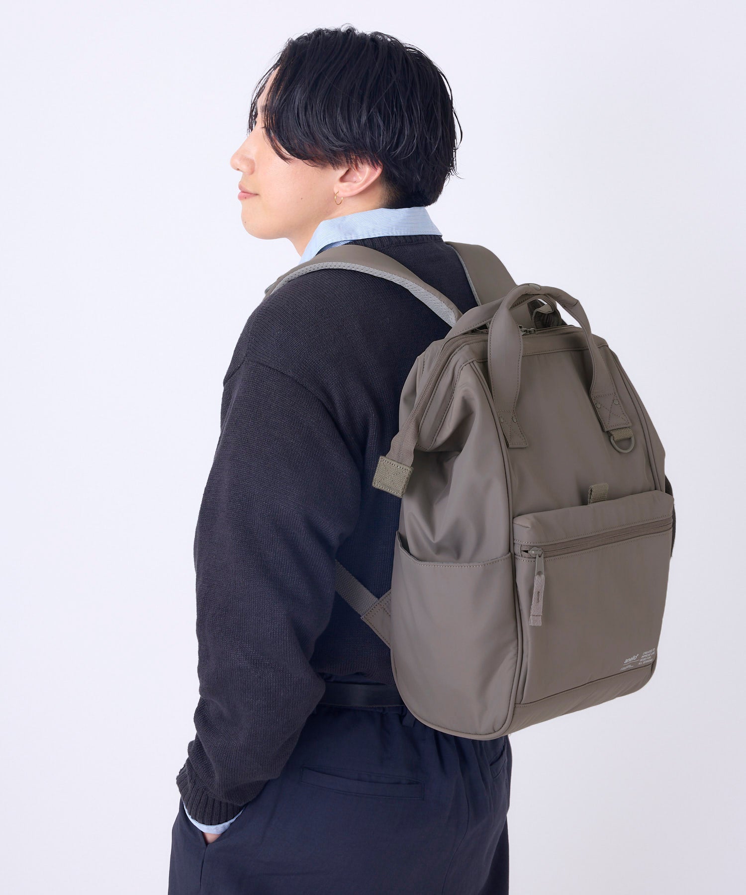anello アネロ NATIVE CROSSBOTTLE 口金リュック デリバー A4 PC収納可能 キャリーオンテープ 18L 撥水