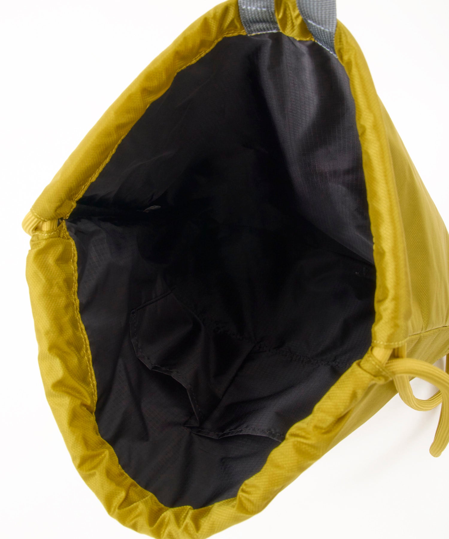 anelloGRANDE アネログランデ ナップサック A4 撥水 軽量 カジュアル お出かけバッグ 15L Dかん DC２ GTM1155 マスタード