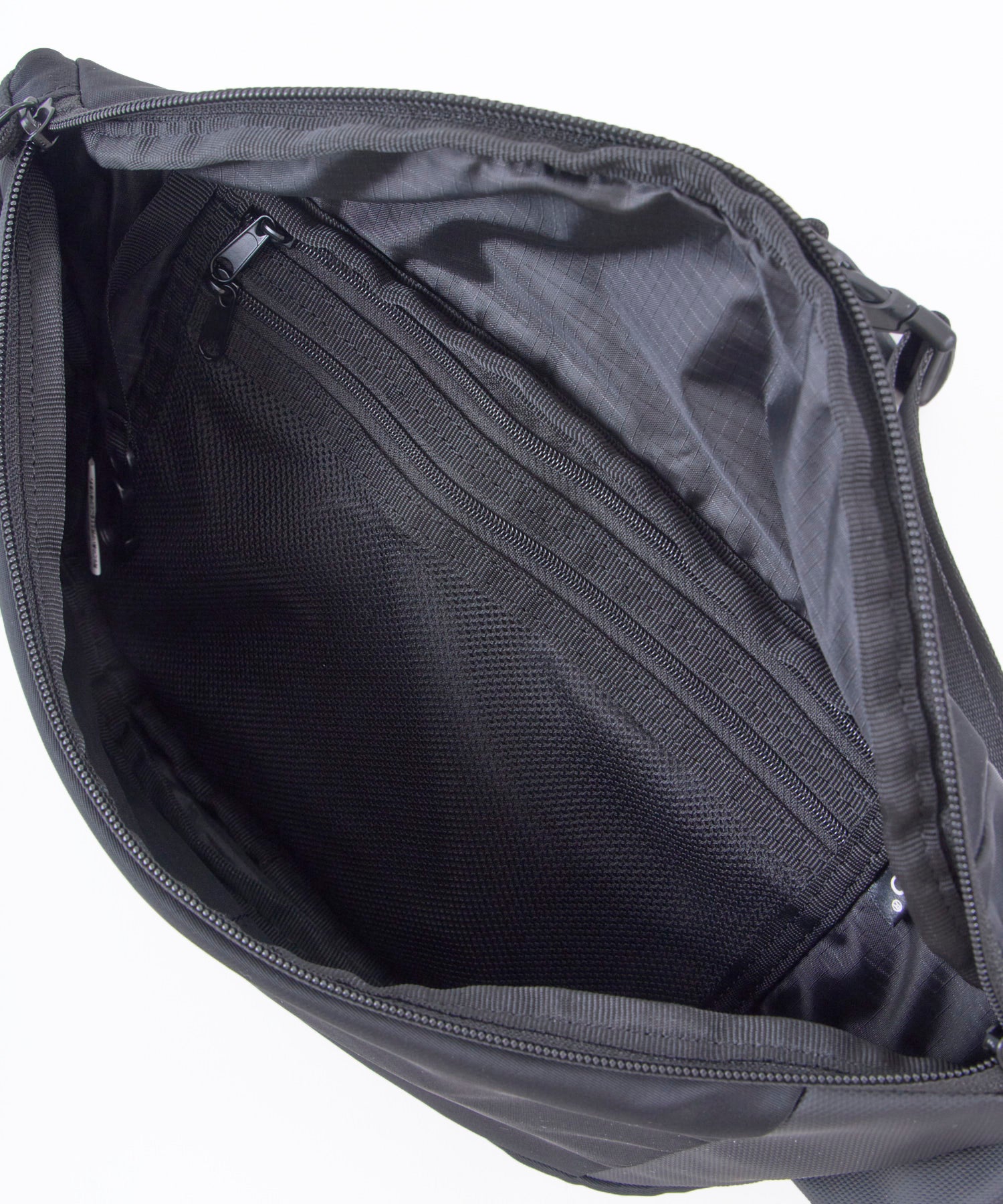 ASB010　ウエストバッグ　公式　Cliente　anello 撥水加工　コンパクト　お出かけバッグ　ブラック