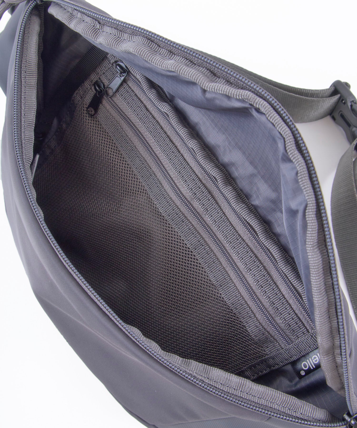 ASB010　ウエストバッグ　公式　Cliente　anello 撥水加工　コンパクト　お出かけバッグ　グレー
