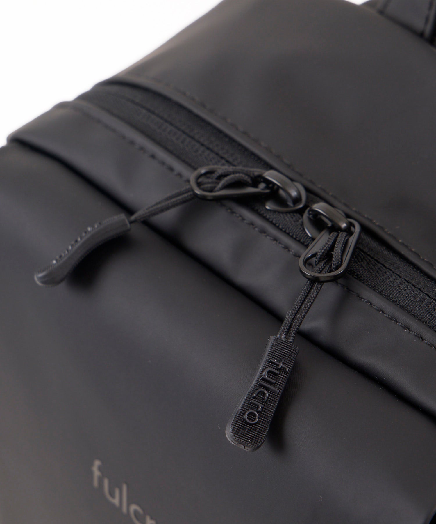 fulcro フルクロ クロスボディバッグ A5 耐水 メンズバッグ ペットボトル収納可能 シンプル Explorer カーム fit-5001