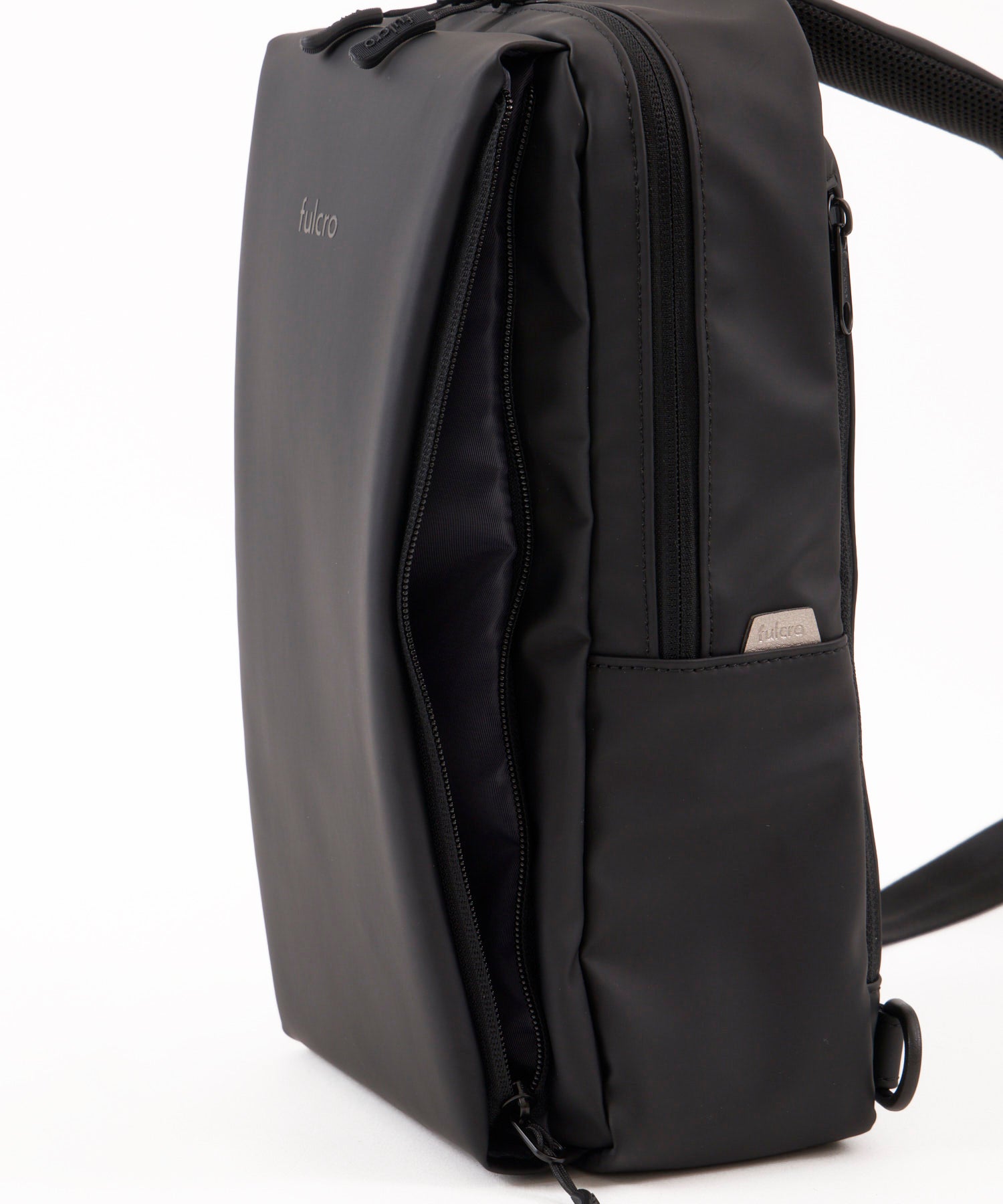 fulcro フルクロ クロスボディバッグ A5 耐水 メンズバッグ ペットボトル収納可能 シンプル Explorer カーム fit-5001
