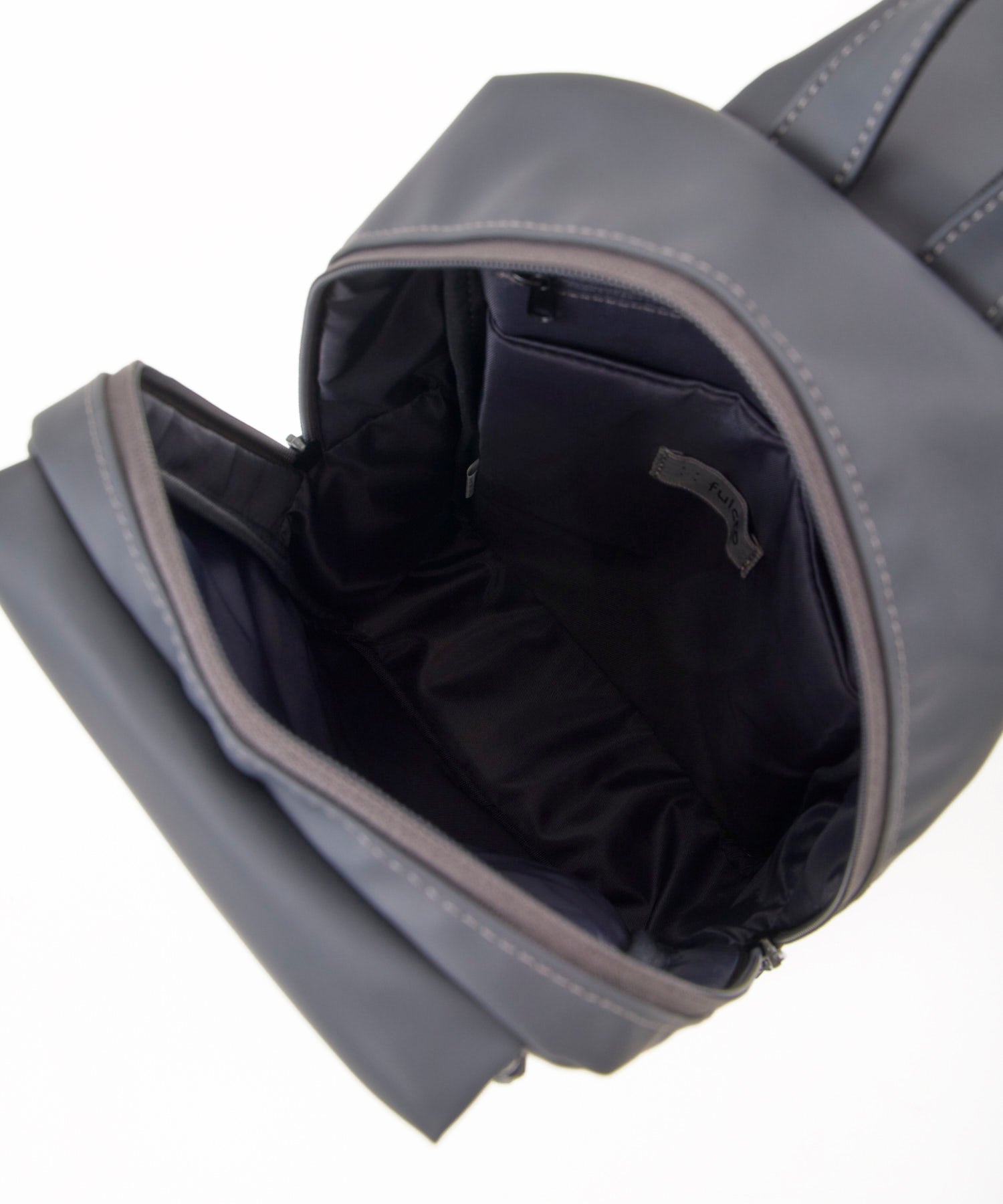 fulcro フルクロ クロスボディバッグ A5 耐水 メンズバッグ ペットボトル収納可能 シンプル Explorer カーム fit-5001 ダークグレー