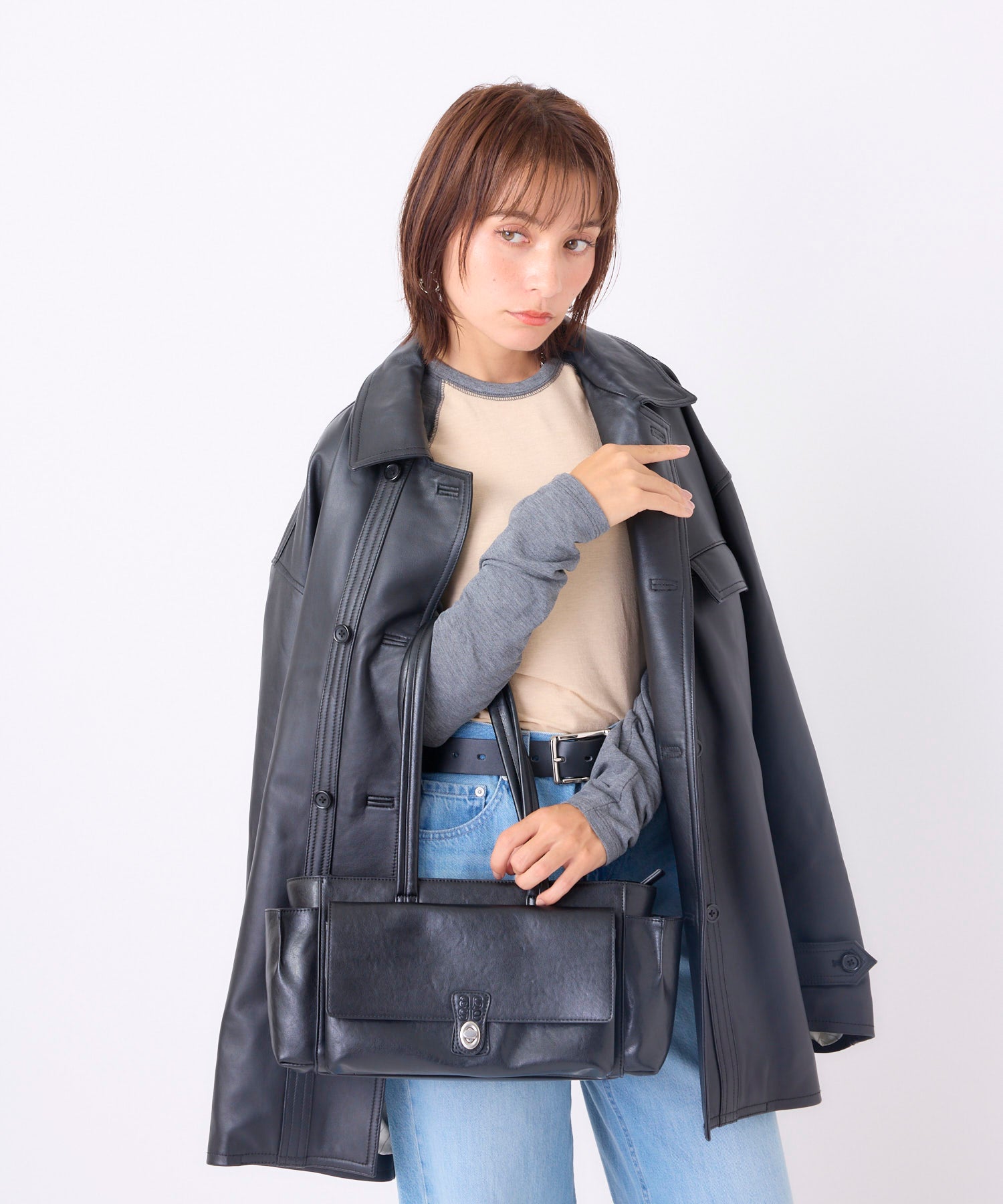 anello アネロ FIT ミニボストンバッグ  A5 ひねり金具 きれいめ 合皮 ユニセックス レトロ EDITOR AGB5233 ブラック