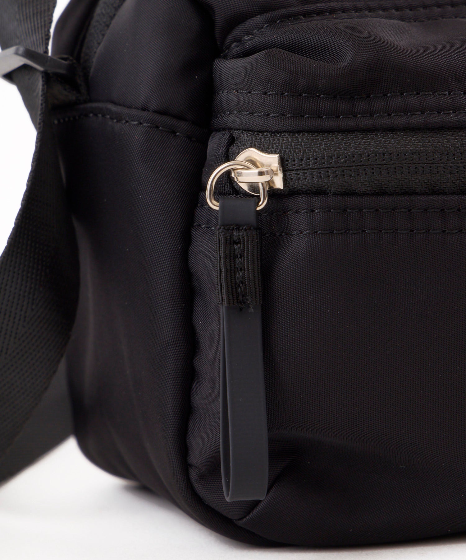 anello アネロ FIT ミニショルダーバッグ 軽量 撥水 ユニセックス シーズンレス お出かけバッグ スタンダード ラボ ATR0481 