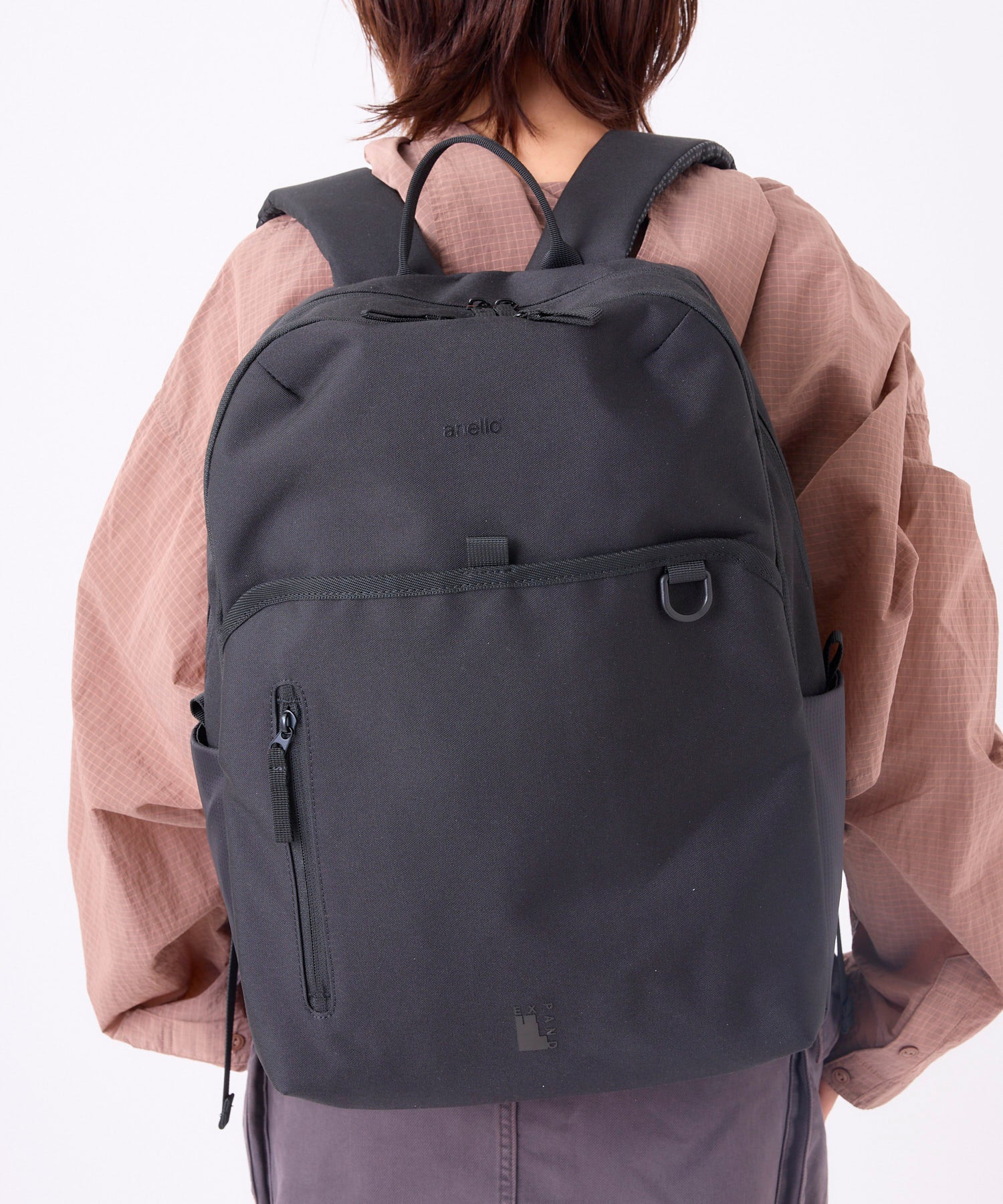 anello アネロ EXPAND バックパック 撥水 A4 大容量 20L ユニセックス お出かけバッグ 旅行バッグ キャリーオンテープ PC収納 ヒル ATR0495 ブラック
